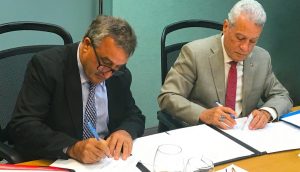 Firman contrato de operación de dos nuevos parques de zonas francas