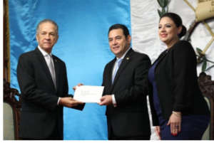 GUATEMALA: Leger presenta cartas credenciales como embajador RD GUATEMALA: Leger presenta cartas credenciales como embajador RD