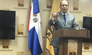 Presidente de la JCE dice «no hay vuelta atrás» en decisión del voto de arrastre