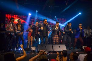 Bonny Cepeda celebra con éxito el 35 aniversario de su carrera musical