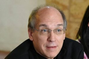 SANTIAGO: El Obispo Masalles advierte que «el pueblo está harto de la política» SANTIAGO: El Obispo Masalles advierte que «el pueblo está harto de la política»