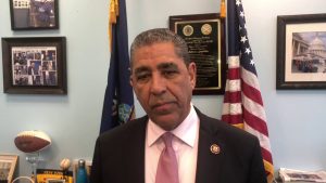 Espaillat elogia ayuda Federación Hispana y Hospital Prebisteriano