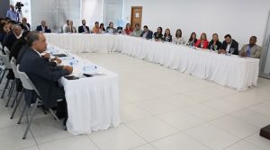 Preocupa a FINJUS que la gente en RD  vincule función publica con corrupción