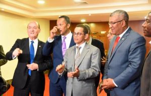 Senadores afines a Leonel fustigan al aspirante Temístocles Montás