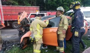 LA VEGA: Dos personas muertas y dos heridas deja accidente autopista Duarte
