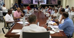 ADN envía buhoneros a Guayaquil a conocer orden mercados municipales ADN envía buhoneros a Guayaquil a conocer orden mercados municipales