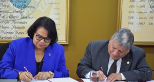 La UASD firma un acuerdo de colaboración con su homóloga de Perú