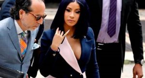 Cardi B se declara no culpable de 12 cargos en corte de Nueva York