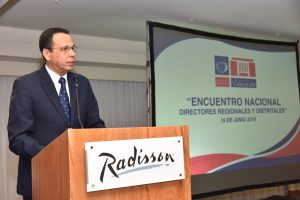 Ministro de Educación llama familias a integrarse a enseñanza estudiantes Ministro de Educación llama familias a integrarse a enseñanza estudiantes