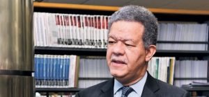 Leonel señala es una «vil calumnia» la versión difundida por periodista Miami