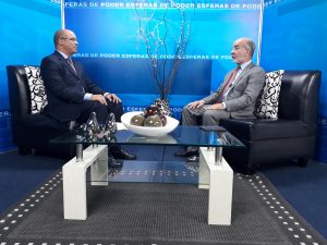 Politólogo Daniel Pou expresa Danilo y Leonel están obligados a pactar