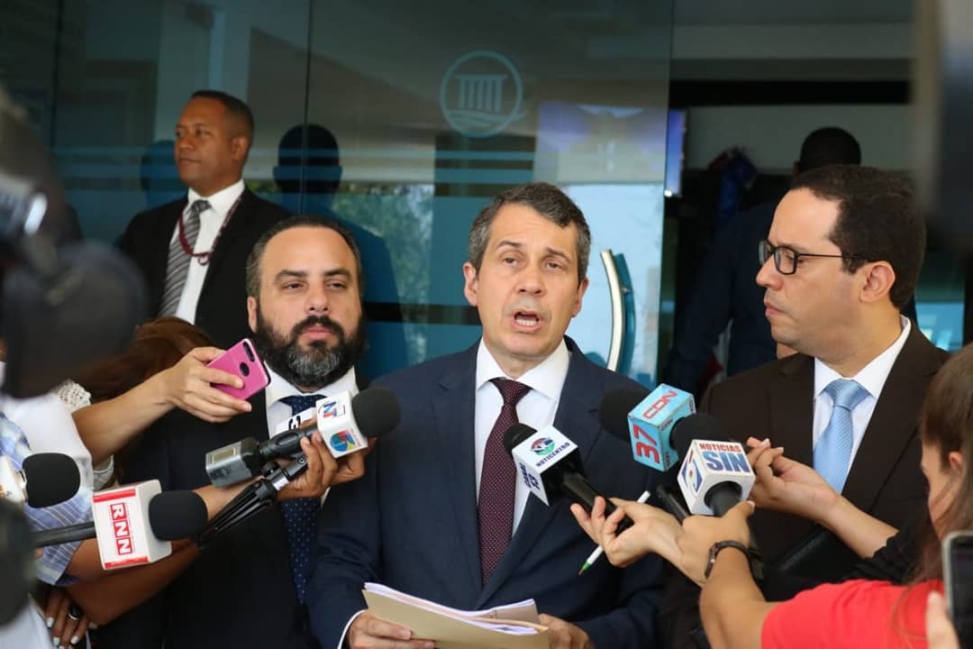 El PRM lleva a Tribunal Constitucional su rechazo al voto de arrastre imagen