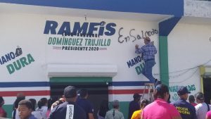 Grupo del nieto de Trujillo tilda de agresión pintaran su local en Salcedo