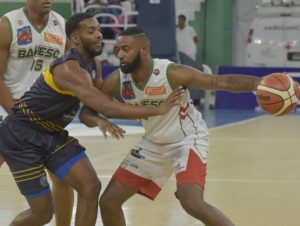Bameso obtiene dramático triunfo ante Mauricio Báez en basket del DN Bameso obtiene dramático triunfo ante Mauricio Báez en basket del DN