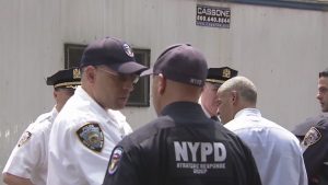 La policía busca responsable de balear a un niño de 7 años en El Bronx La policía busca responsable de balear a un niño de 7 años en El Bronx