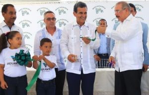 SAN JOSE DE LAS MATAS: Medina asiste a inauguración planta macadamia SAN JOSE DE LAS MATAS: Medina asiste a inauguración planta macadamia