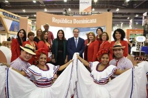 MEXICO: R. Dominicana logra premio de «Mejor Stand» en feria IBTM Américas