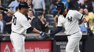Edwin Encarnación y Gary Sánchez producen jonrones en victoria Yankees