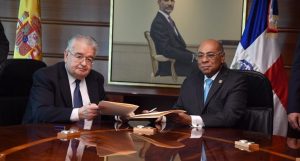 Tribunales constitucionales de RD y España firman acuerdo de cooperación