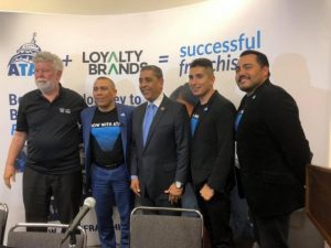 ATAX Franchise y Loyalty Brands firman alianza para operar en EEUU ATAX Franchise y Loyalty Brands firman alianza para operar en EEUU