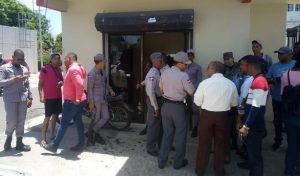 SANTIAGO: Mensajero es asesinado por tres que asaltaban una casa de cambio