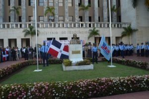 Ministerio de Educación resalta méritos de docentes a la educación dominicana