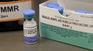 Autoridades de Nueva York eliminan la exención religiosa para no vacunarse