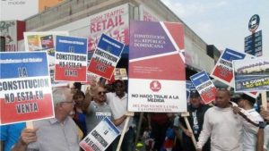 Dominicanos en EU expectantes ante posible proyecto reeleccionista Dominicanos en EU expectantes ante posible proyecto reeleccionista