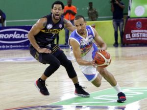 Mauricio Báez y San Lázaro en partido crucial en el TBS del DN
