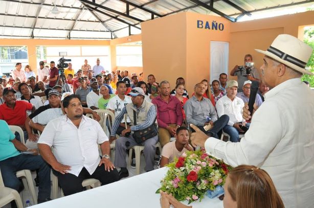 Agricultura apoya con RD$14 millones a asociaciones ganaderos Línea Noroeste imagen