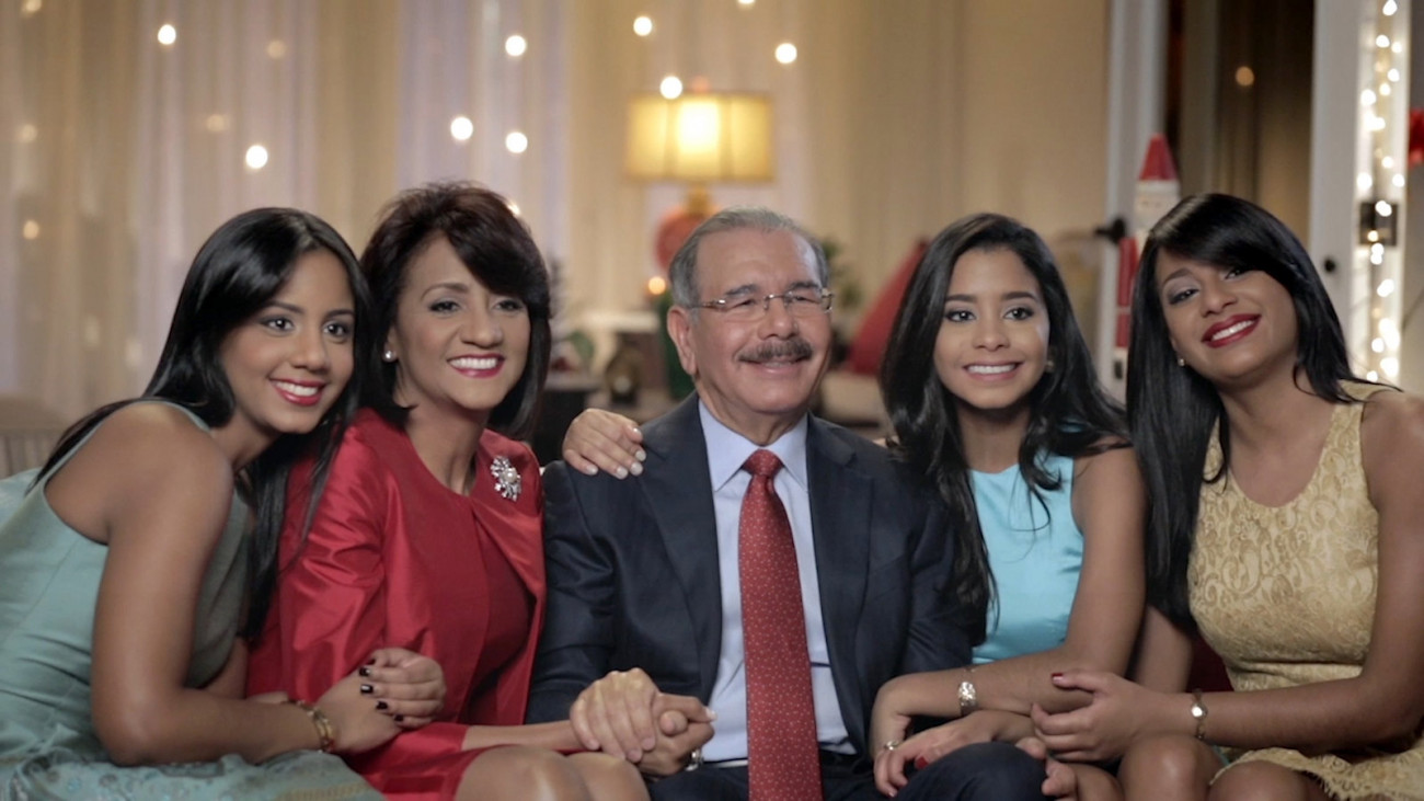 Medina alude a feminicidio y falta de valores al felicitar el Día del Padre imagen