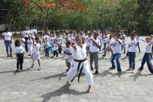 Campamento del Inefi recorre el Museo Trampolín