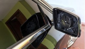 Ladrones roban abiertamente objetos de  vehículos en zonas de Santo Domingo