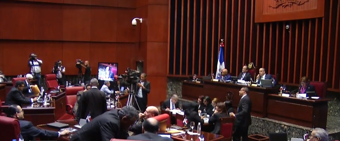 No fue sometido el proyecto de reforma constitucional en la sesión del Senado imagen