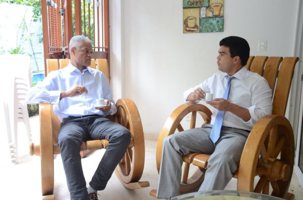 Arnaud y Concepción se reúnen para evaluar situación nacional dominicana imagen