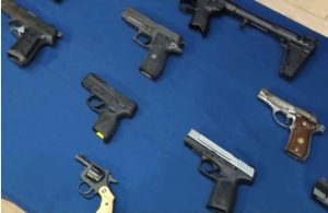 Desmantelan red tráfico de armas a la pandilla “Los Trinitarios”