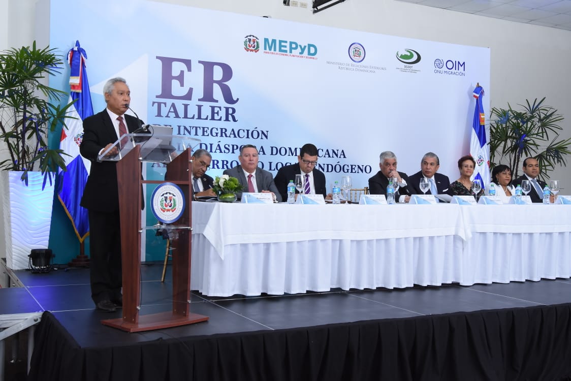 Imparten taller de integración diáspora dominicana al desarrollo local imagen