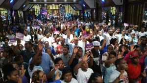 SAN CRISTOBAL: Nelson Guillén juramenta cientos de jóvenes en el PLD