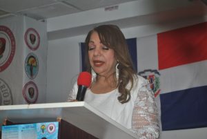 Nancy Jiménez oficializa precandidatura a diputada