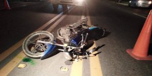 SFM: Choque auto y motocicleta deja dos muertos y cuatro heridos