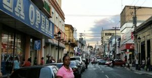 SANTIAGO: En la tarde volvieron a normalidad el tránsito y comercio