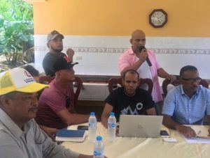 Dirigentes danilistas pasan apoyar a Leonel en Cotuí