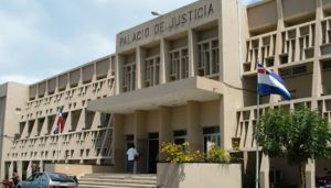 MONTECRISTI: Aplazan coerción a exfiscal y agentes del caso barbería MONTECRISTI: Aplazan coerción a exfiscal y agentes del caso barbería