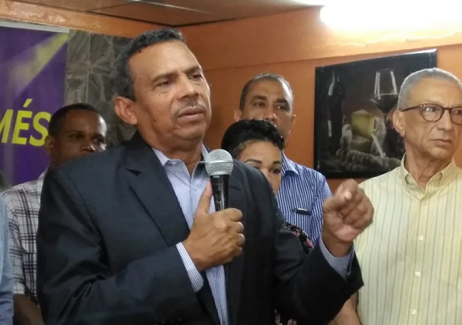 Segura dice que un gobierno suyo acabaría definitivamente apagones imagen