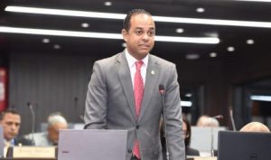 Diputado se desvincula de hermano implicado en caso «El Abusador»