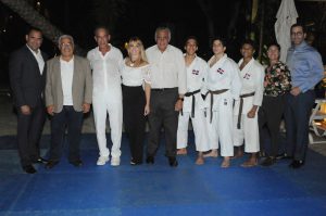 Tony Rivera agasaja a María Dimitrova y Franchel Velazquez