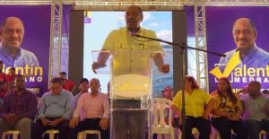 Medrano lanza precandidatura a senador provincia Independencia