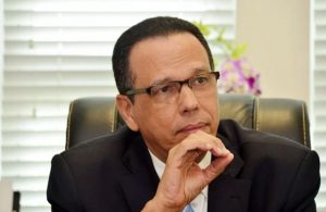 Ministro Educación llama a maestros anteponer enseñanza a los intereses