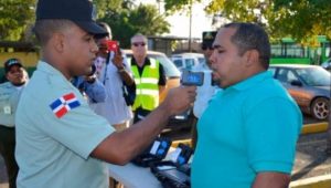 El 46 % de conductores dio positivo durante primeras pruebas alcohol El 46 % de conductores dio positivo durante primeras pruebas alcohol