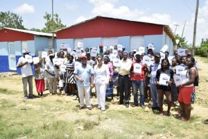 MONTE PLATA: INVI entrega 81 casas a familias pobres